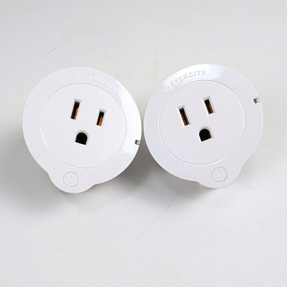 Etekcity Voltson Smart WiFi Outlet Plugs ESW01-USA White Smart Home EUC 2 Pack